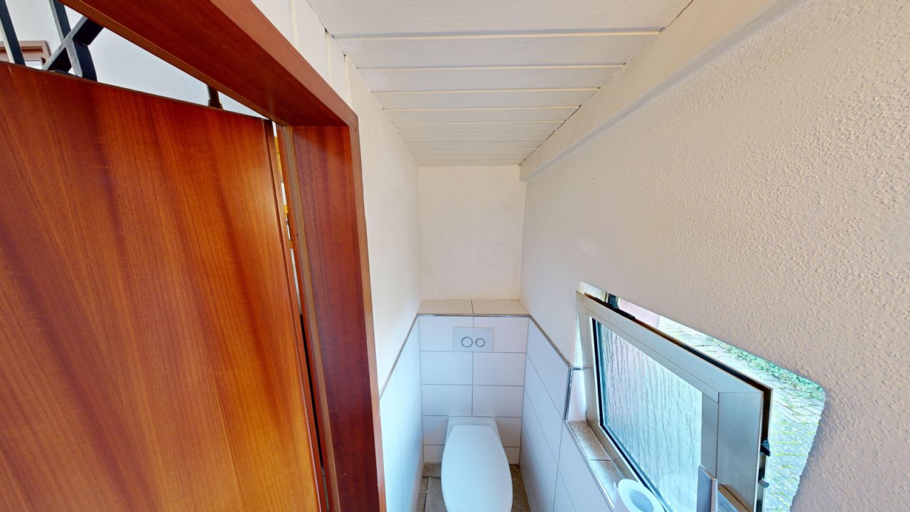 guest toilet